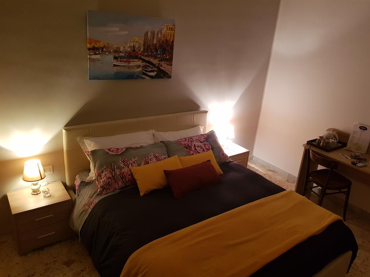 B & B Leti Battipaglia Exterior photo